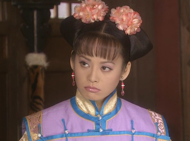 尤其是宁静饰演的大玉儿,不仅美艳动人,而且自带"大女主"气场.