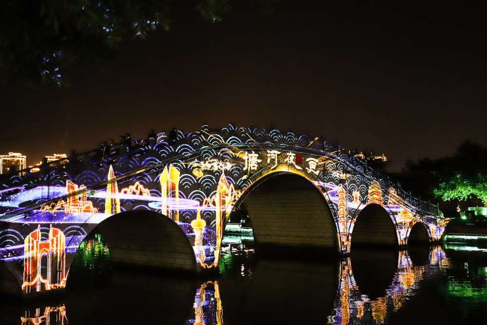 温州首个365天全年营业的固定餐车市集 温州首个综合性休闲夜市 南塘