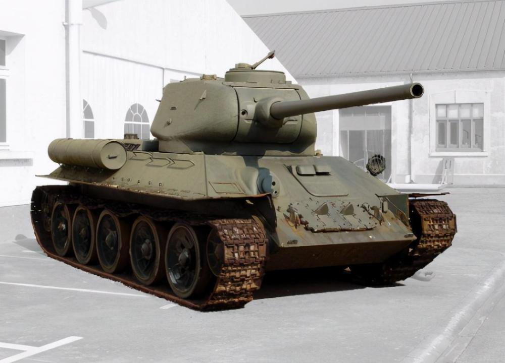 图为二战期间的t34坦克