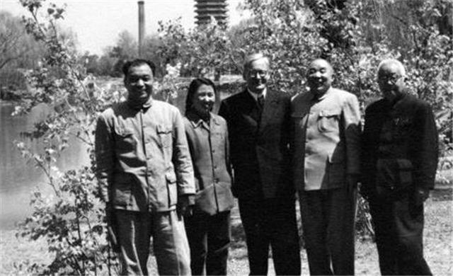 马寅初的人口论_马寅初 新人口论 的真相(2)