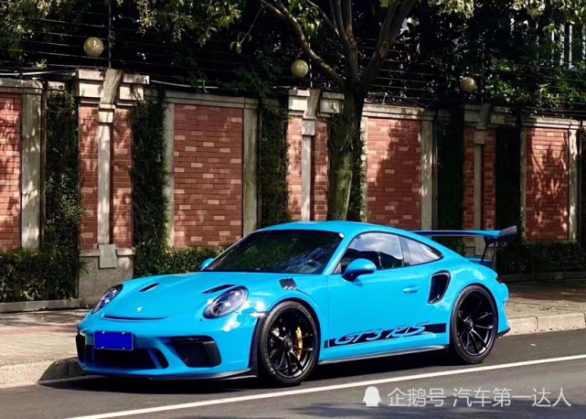 保时捷 911 gt3rs吴亦凡同款