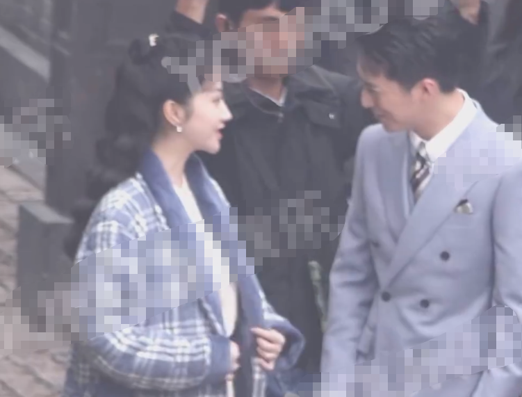 流光之城最新路透许魏洲西装革履超帅气景甜造型美腻了