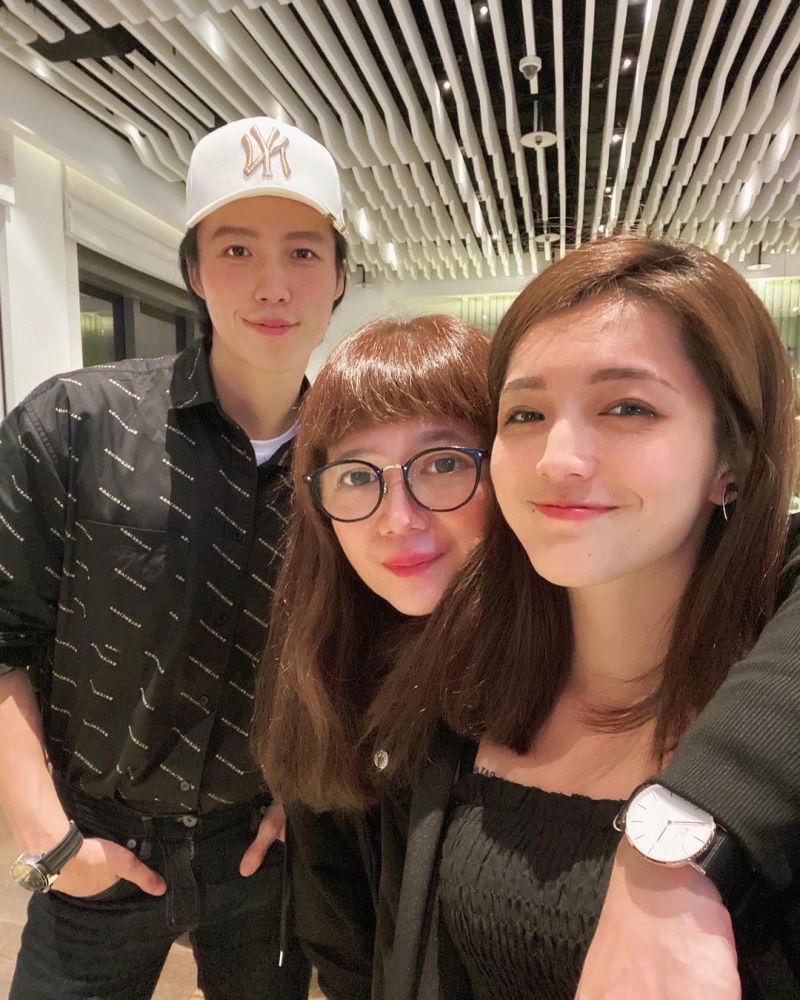 不出年龄差,而女儿也遗传了妈妈的基因,儿子林禹则长得更像爸爸林瑞阳