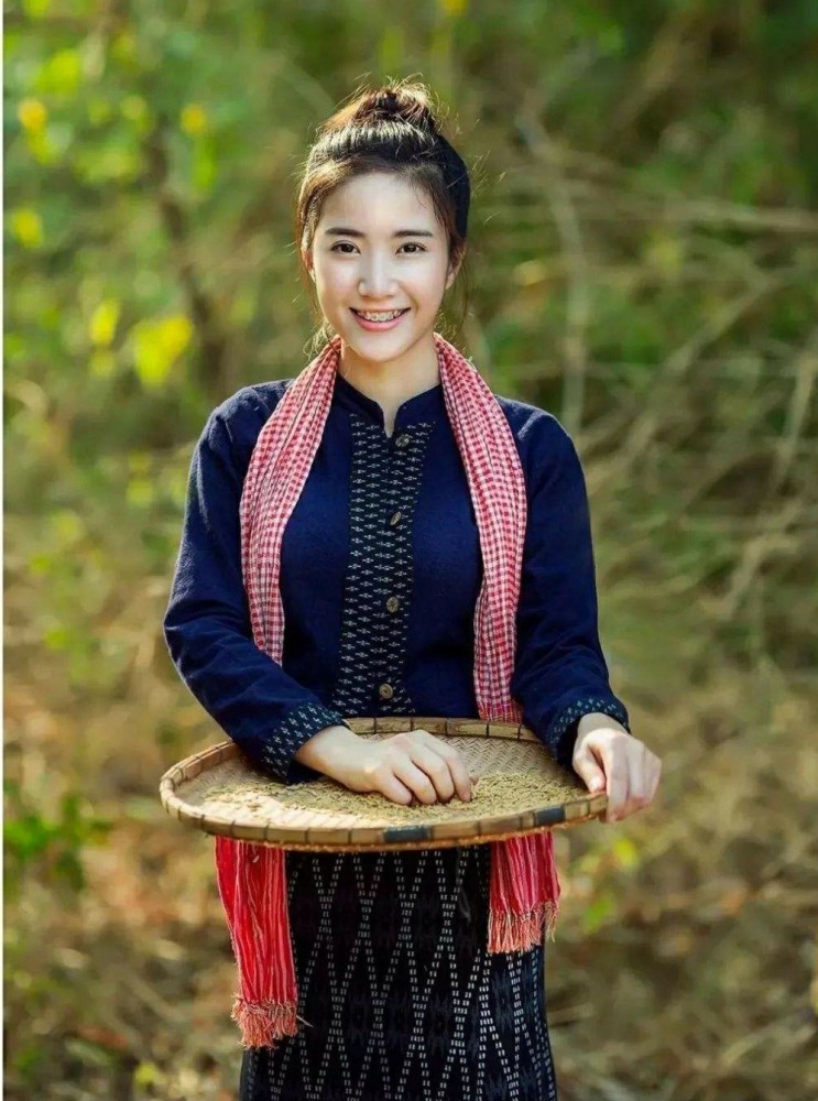 老挝女人究竟有多美?