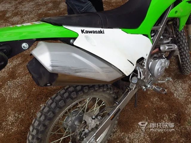 真的别摔,试驾川崎klx230新车后给你一些防护改装建议