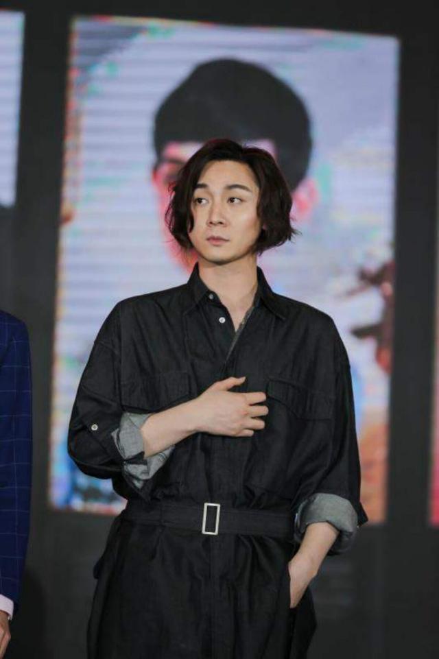 张大仙为何称为电竞男神看完这组稀有照片帅到让人无法呼吸