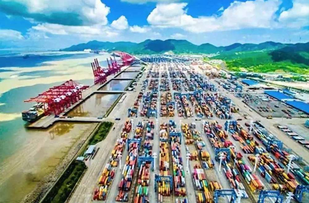 杭州gdp是否达到万亿_加入 万亿俱乐部 的南京 你该如何跟上她的节奏