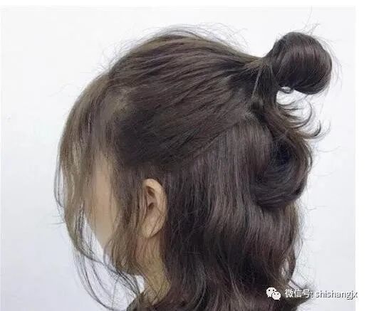 流行女生半扎式丸子头慵懒清新可爱唯美有个性