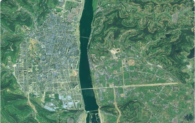 卫星图上看遂宁射洪:城市建设非常大气,不愧为四川丘陵强县