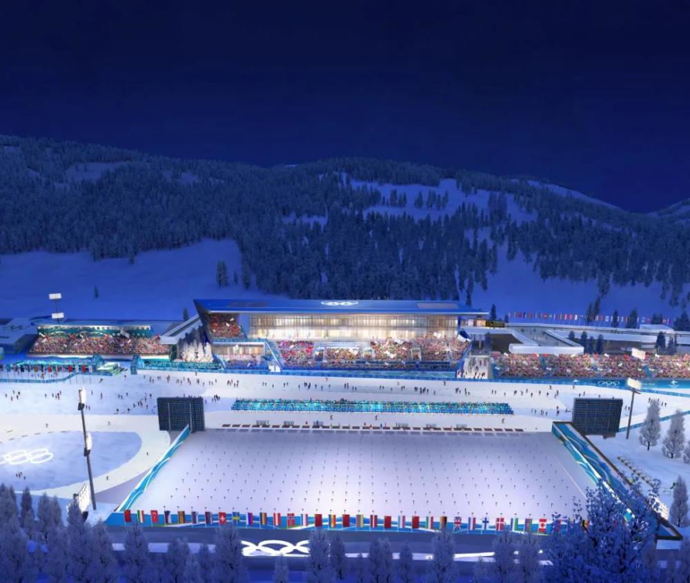 正在建设的国家冬季两项中心由场馆赛场部分,场院区及技术楼组成.