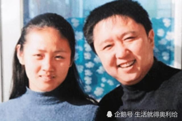 于谦白慧明罕见同框引起热议夫妻二人差10岁合照被嘲像父女