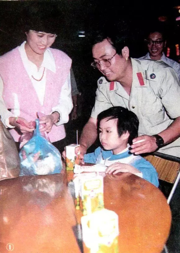 老照片:80年代明星情侣,而今有的依旧长相厮守,有的已