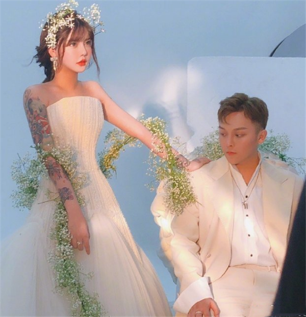 吴迪和文静婚纱照_吴迪文静