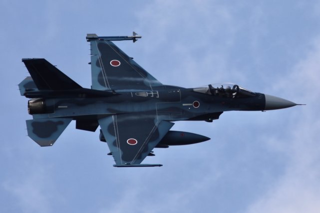日本空自的f-2战斗机
