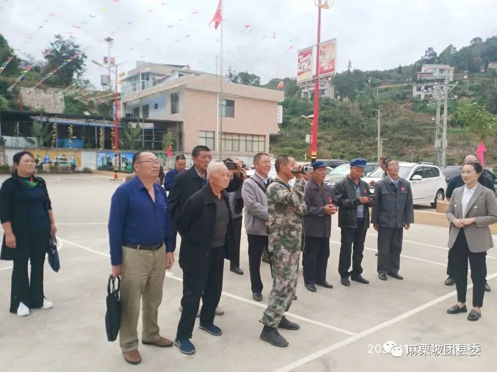 砚山具人口_文山砚山机场(2)