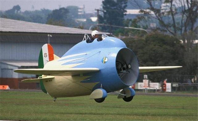 意大利的脑洞之作,开创性涵道式螺旋桨设计,成品小飞机竟有点萌