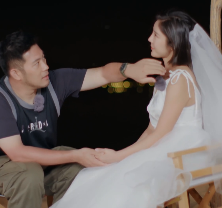 赵奕欢婚纱照_赵奕欢性感