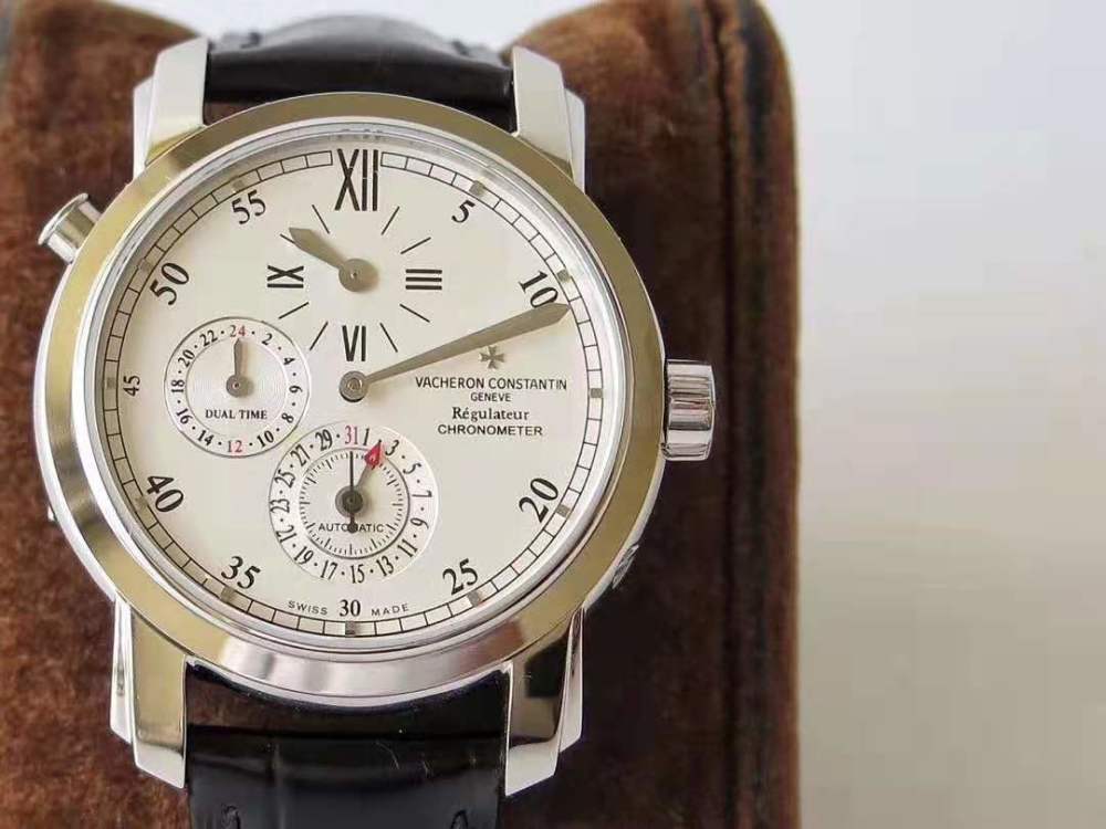 而这款江诗丹顿马耳他系列腕表就是其中的佼佼者,39mm的表盘大小,经过