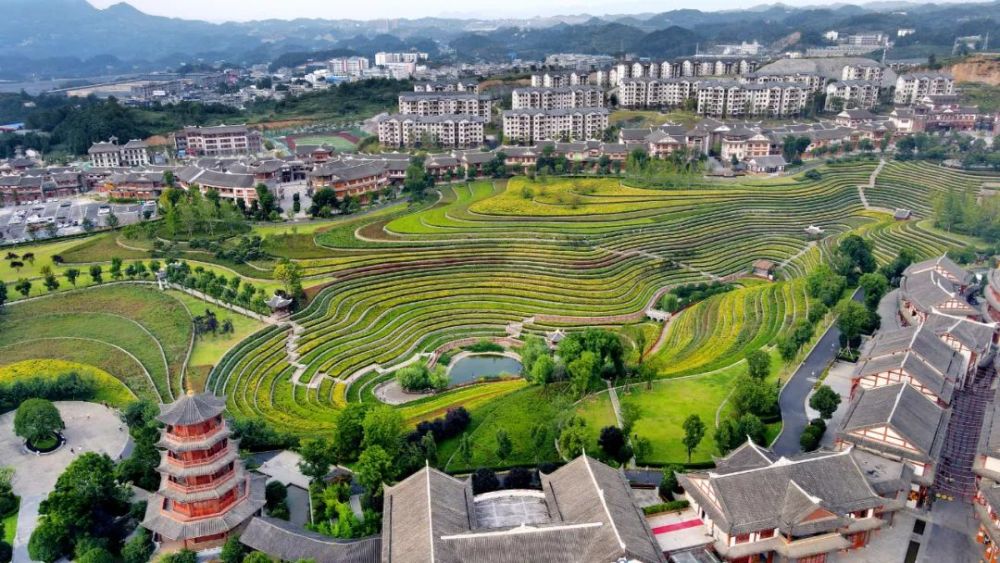 毕节奢香古镇:游览百里杜鹃最佳住宿点之一,不收取一分门票