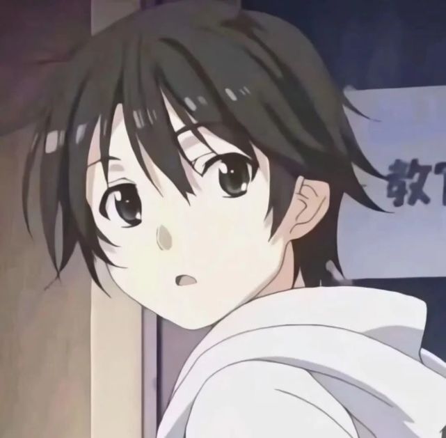 动漫男生头像:如果不是有效的快乐,就不要假装自己快乐