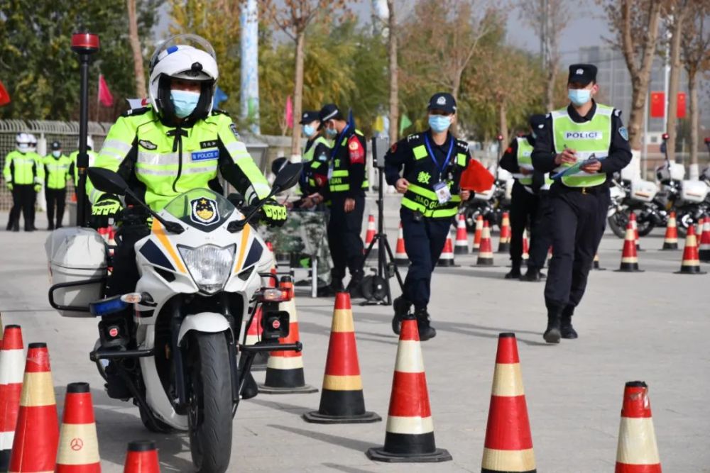 【一线传真】火速围观!库尔勒市公安局骑警警务实战技能大比武,飒!