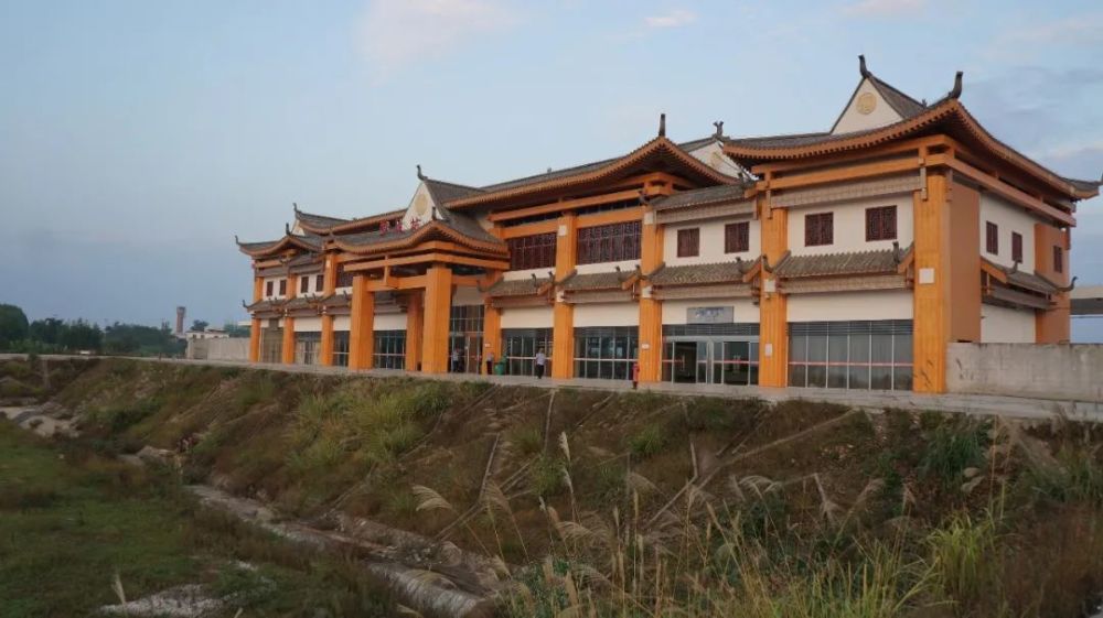河池(含下辖区县)共有4个客运站,它们分别是金城江,宜州站,南丹站