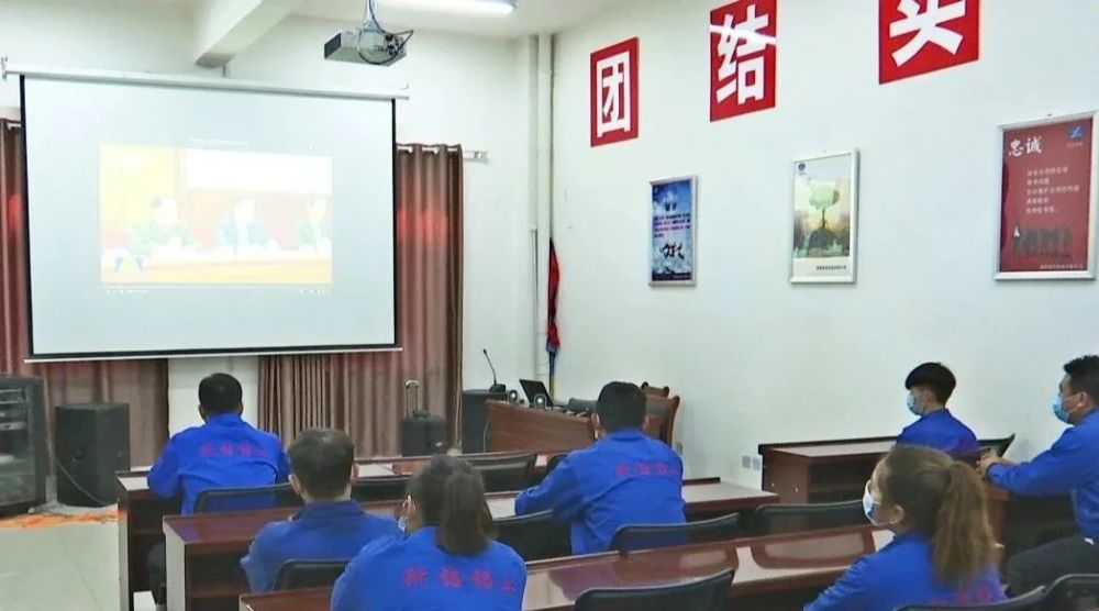 2020昌吉州GDP_再见2020你好2021图片(3)