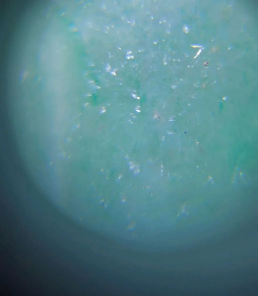 5放大看橘皮效应有苍蝇翅 市面上流行的鉴定方法都是按照上面翡翠特征