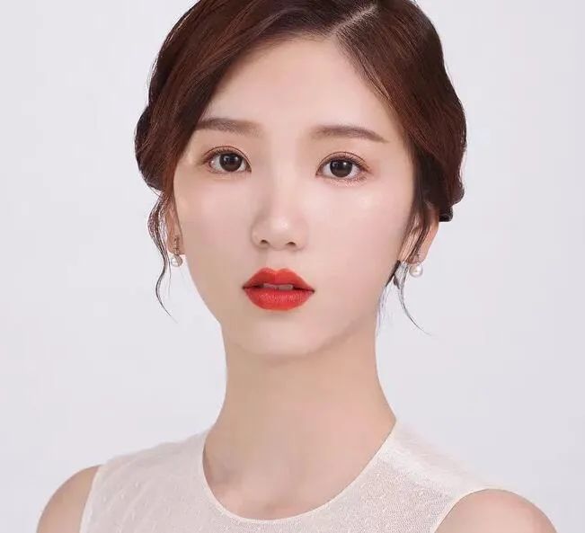 双鱼座女士的长相特点怎么样？双鱼座女士的性情是什么？插图2