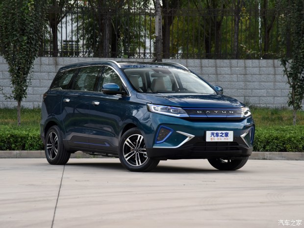 大运汽车的两款乘用车产品来了!纯电动suv/mpv,售6.68万起!