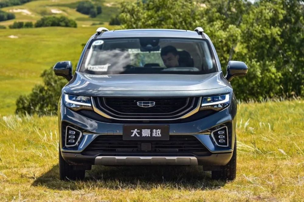 捷途x70 plus对比吉利豪越,谁才是真正的"大五座"suv?