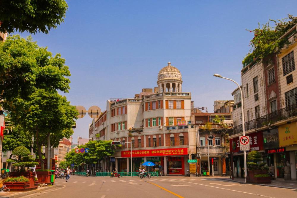 南通gdp突破两万亿_我国gdp突破100万亿(3)