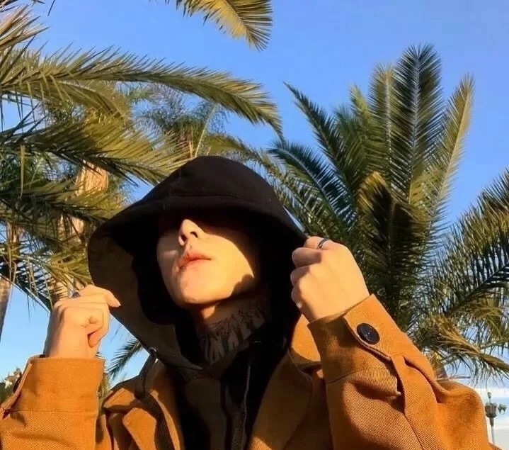 心动男生头像:在凉薄的世界,做一个温暖的人
