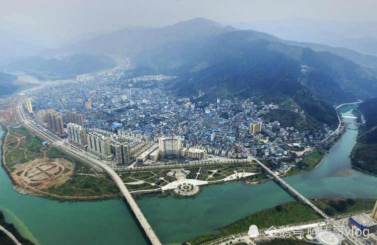 黔东南州各县人口_黔东南州各县地图
