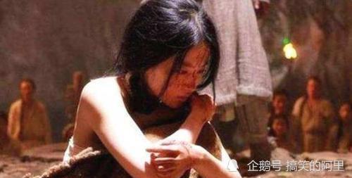 女囚铁内衣钉子色刑_轮胎扎钉子图片(2)