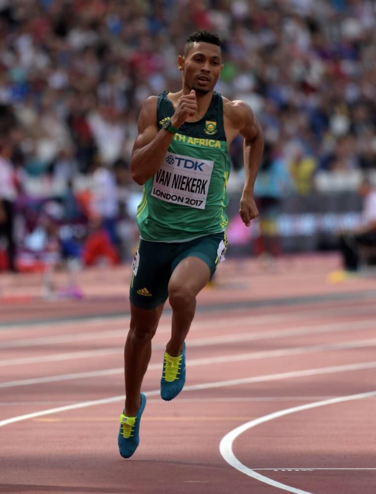 45秒89!400米世界纪录保持者夺第三冠 难回巅峰奥运卫冕几率小