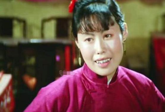 斯琴高娃曾经主演过《骆驼祥子《人在纽约《康熙王朝》和