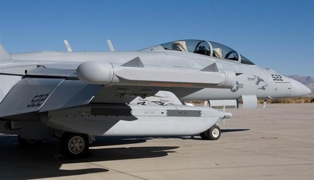 熊猫咆哮:浅析国产歼16电子战改进型飞机