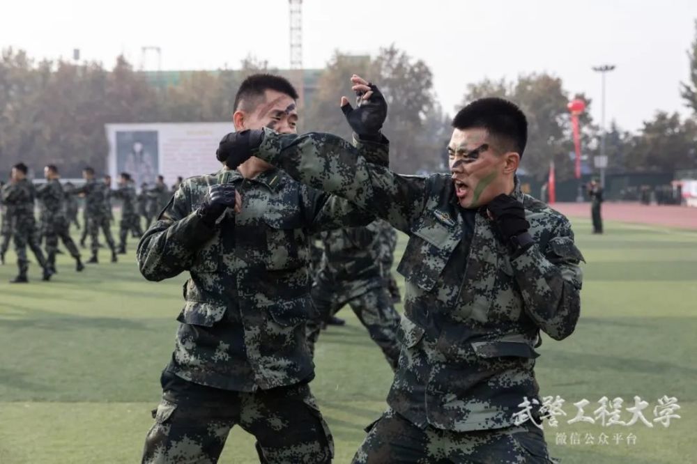 瞩目!武警工程大学第26届军事体育运动会盛大开幕