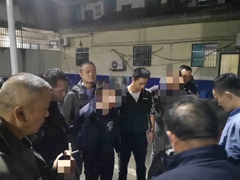 抢劫案嫌疑人员疑似潜逃至涟源市杨市镇,杨市派出所快速反应,迅速部署