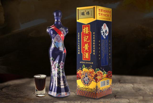 小酌慢饮 方能领略御赐仙酿 楼记黄酒之美