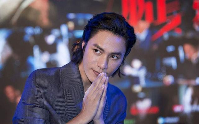陈坤晒与"私生子"合照,网友称妈妈基因强大,生母终于揭晓!_腾讯新闻