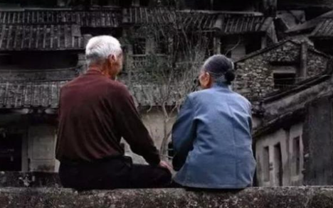 梦到父亲离世与棺材，现实却安然无恙——一场心灵深处的死亡隐喻与重生预兆