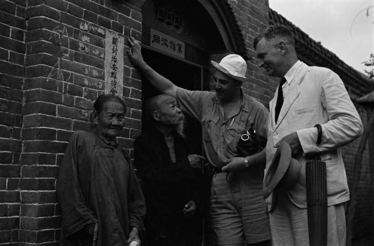 老照片 1938年的开封犹太人 和我们汉人没任何区别