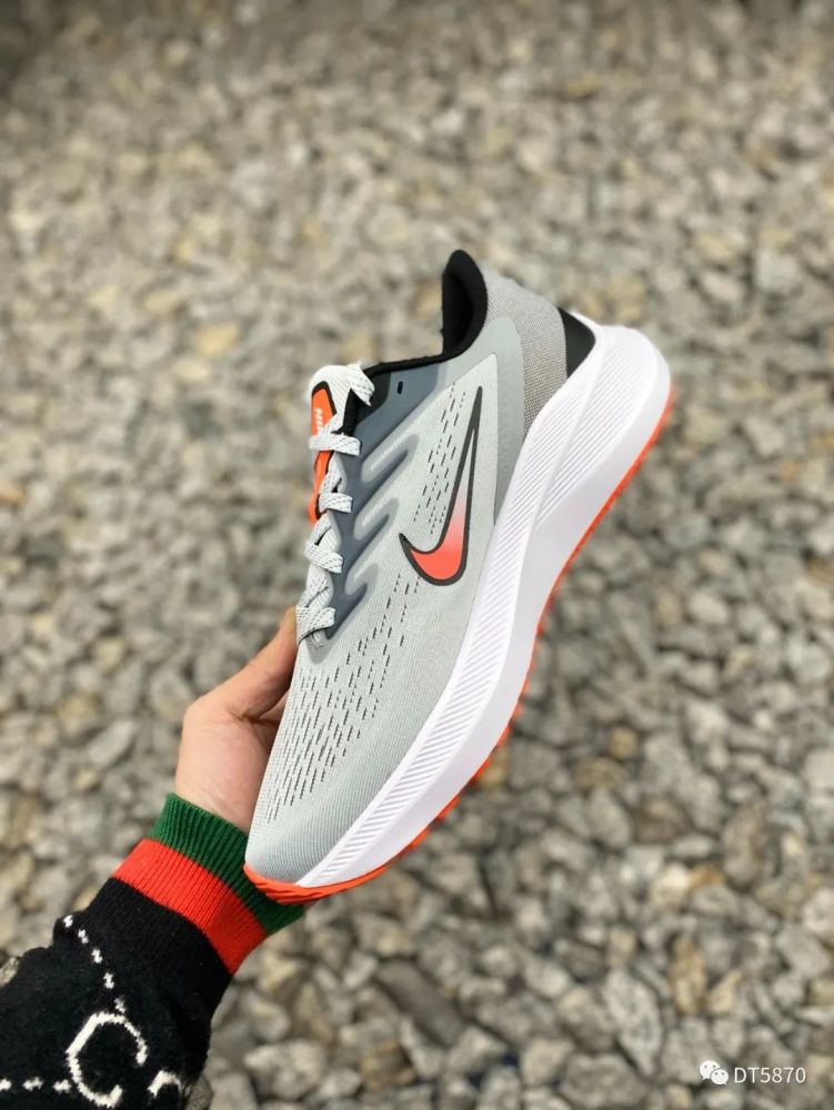 nike zoom winflo 7代登月轻质透气休闲运动跑步鞋 开箱