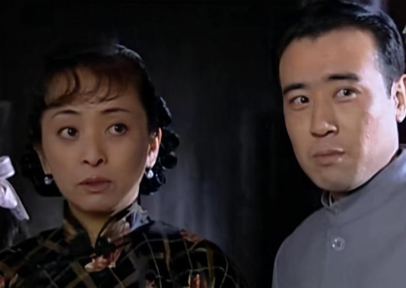 比如在《大宅门》第二部里扮演白占安