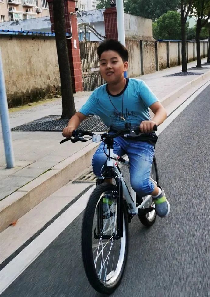 刘斐然加油!我们等你回来!