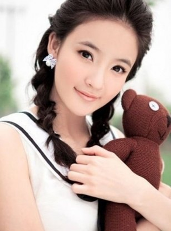 与老公相差37岁,婚后退圈做全职太太,饶芯语的变化令