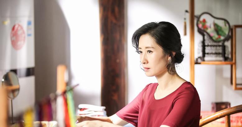刘敏涛是他前妻,他颜值堪忧7年不探望女儿,前妻44岁!