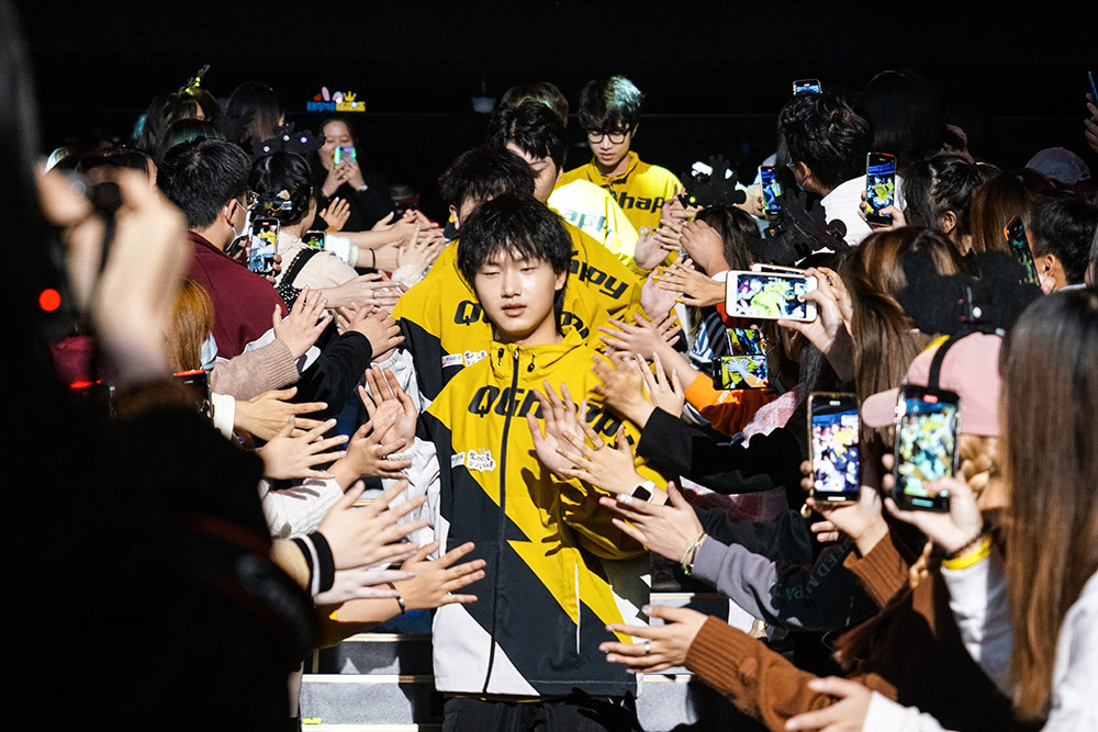 峡谷里的荣耀与忧伤：电竞少年之青春残酷物语